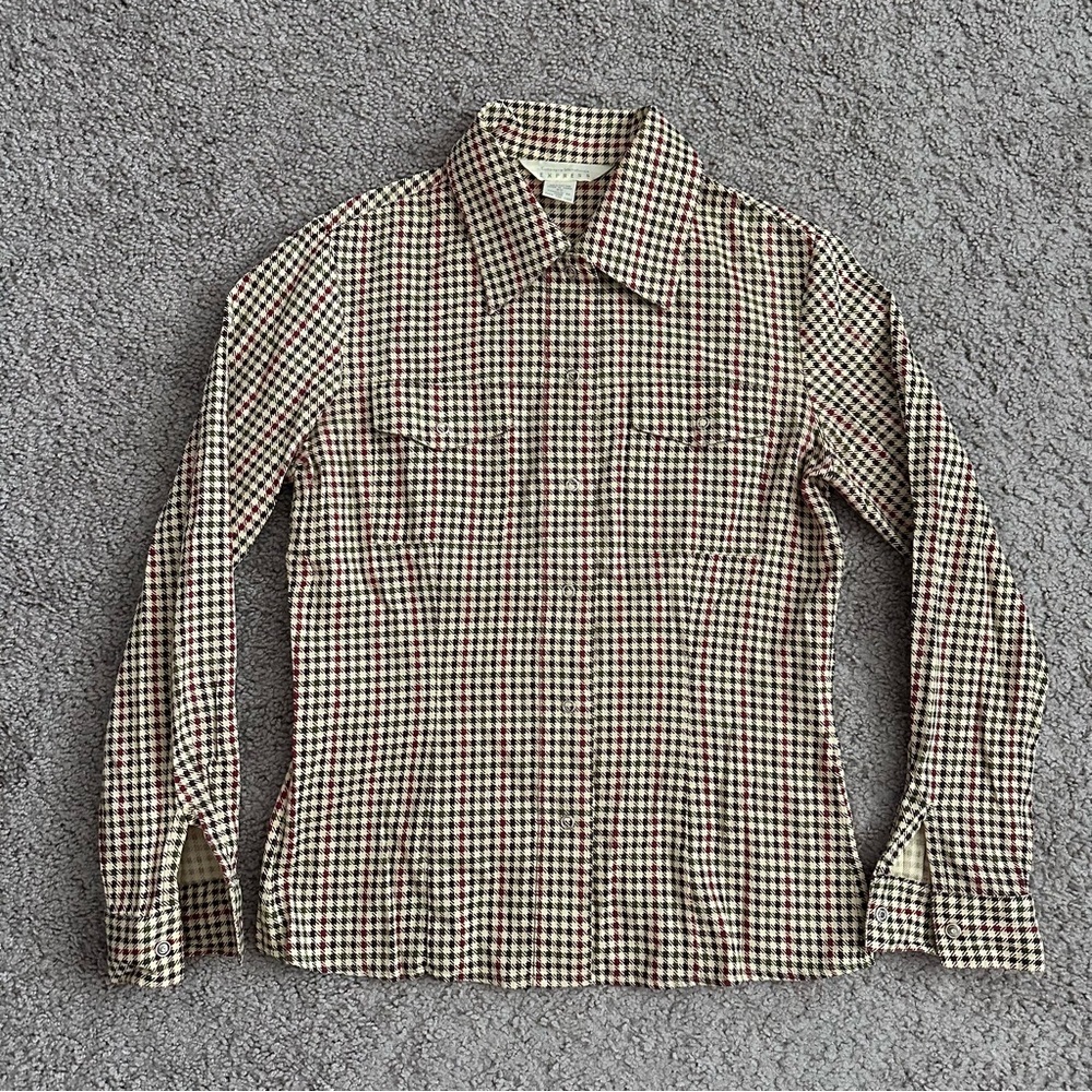 Classic Women’s Button-Down Shirt in Multi-Color Gingham